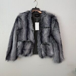 Elegant Faux Fur Teddy Jacket in Gray